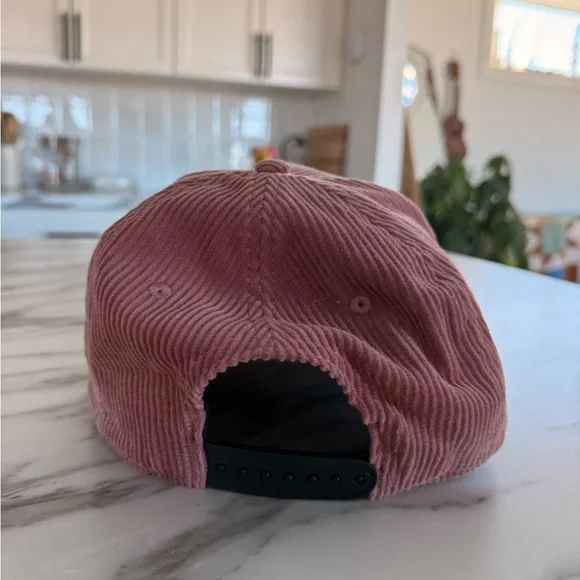 Corduroy snap back - Dog Mountain Brewing - Picture 4 of 6